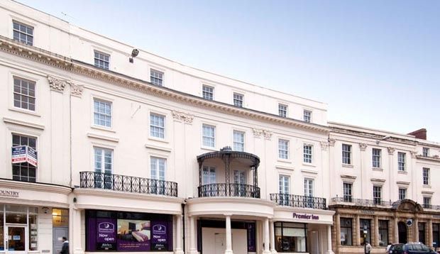 Premier Inn Leamington Spa Town Centre מראה חיצוני תמונה